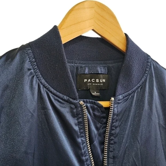 PacSun floral navy blue embroidered satin lined full zip jacket size sma… - Picture 5 of 14